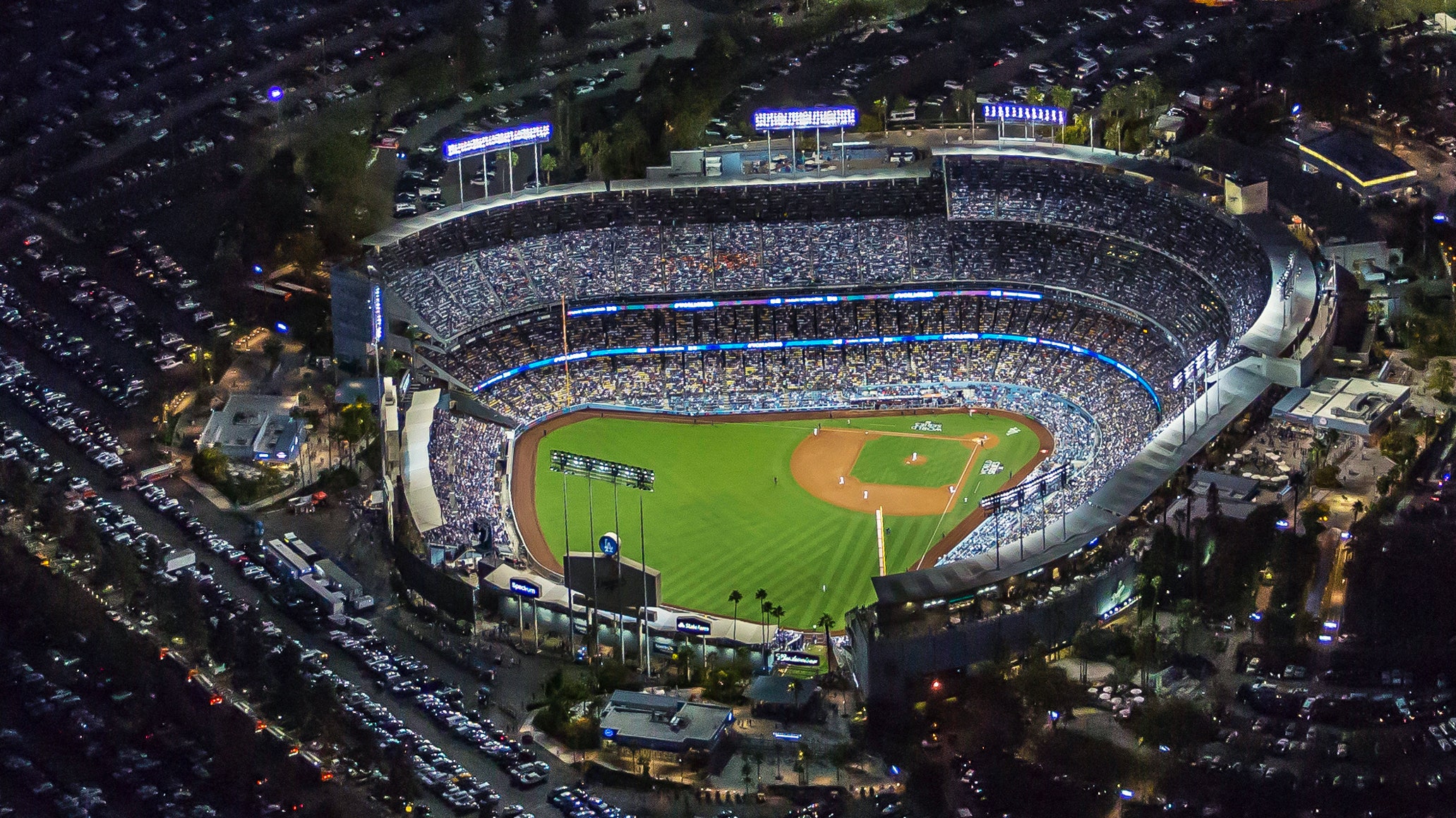 How to Watch Dodgers Without Spectrum