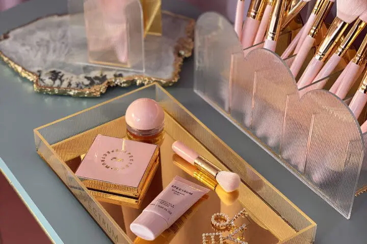 Is Spectrum Open on Thanksgiving