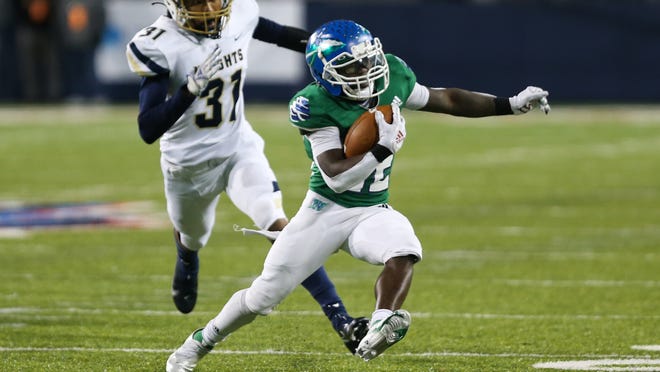 Game On! Catch Every Uh Football Home Game On Spectrum Sports - z04uhph